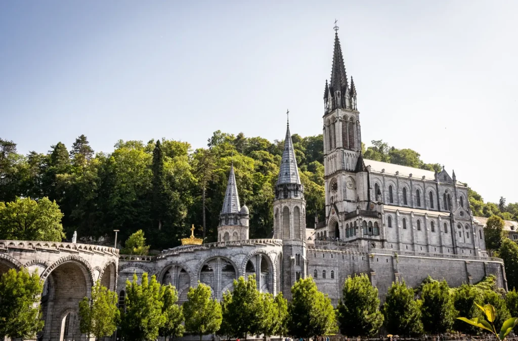 LOURDES – SALIDA EXCLUSIVA MAELLA Y MAZALEON