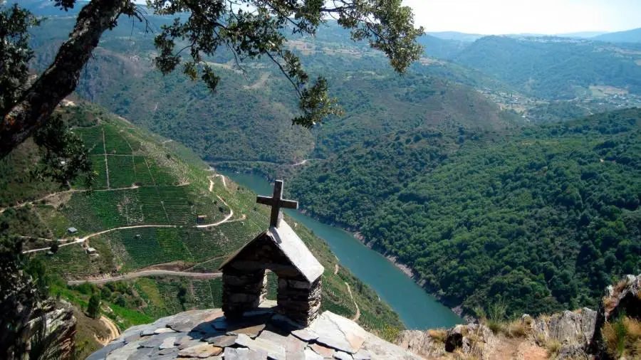 RIBEIRA SACRA  Y BAIXO MIÑO
